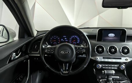 KIA Stinger I, 2018 год, 1 870 000 рублей, 20 фотография