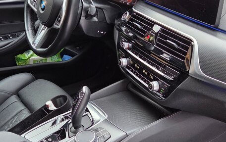 BMW 5 серия, 2021 год, 4 950 000 рублей, 10 фотография