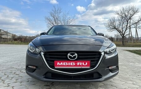 Mazda 3, 2018 год, 1 550 000 рублей, 2 фотография