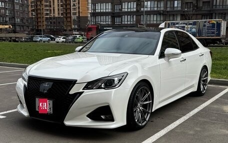 Toyota Crown, 2017 год, 2 750 000 рублей, 2 фотография