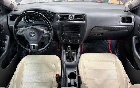 Volkswagen Jetta VI, 2012 год, 860 050 рублей, 14 фотография