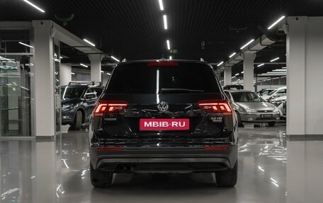 Volkswagen Tiguan II, 2017 год, 2 540 000 рублей, 6 фотография