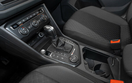 Volkswagen Tiguan II, 2017 год, 2 540 000 рублей, 15 фотография