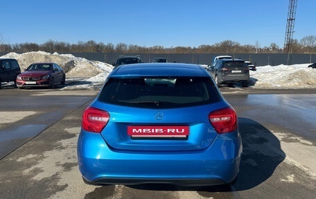 Mercedes-Benz A-Класс, 2015 год, 1 800 000 рублей, 3 фотография