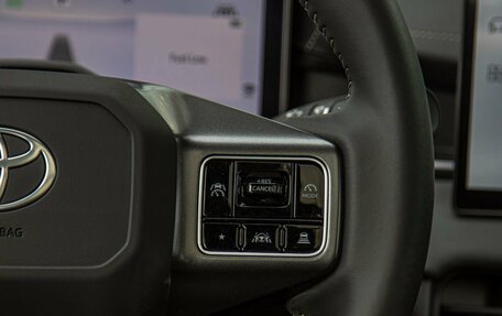 Toyota RAV4, 2025 год, 5 500 000 рублей, 14 фотография