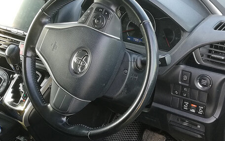 Toyota Voxy III, 2018 год, 2 900 000 рублей, 5 фотография