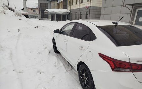 Hyundai Solaris II рестайлинг, 2017 год, 920 000 рублей, 4 фотография