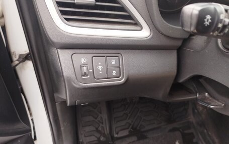 Hyundai Solaris II рестайлинг, 2017 год, 920 000 рублей, 16 фотография