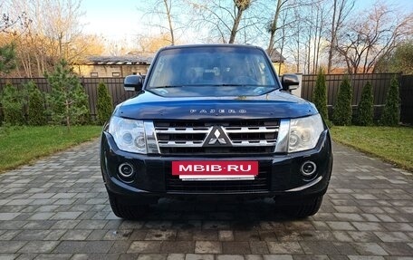 Mitsubishi Pajero IV, 2011 год, 1 950 000 рублей, 2 фотография