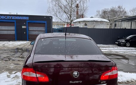 Skoda Superb III рестайлинг, 2009 год, 660 000 рублей, 4 фотография