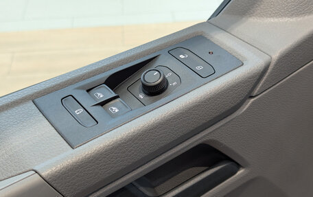 Volkswagen Transporter T6 рестайлинг, 2024 год, 9 790 000 рублей, 13 фотография