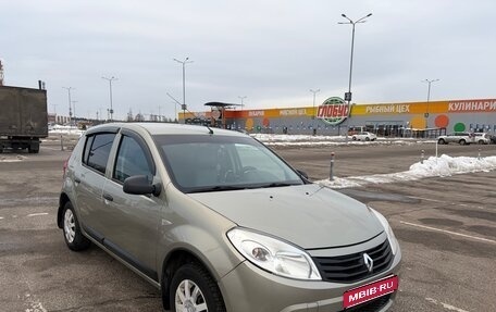 Renault Sandero I, 2012 год, 450 000 рублей, 1 фотография