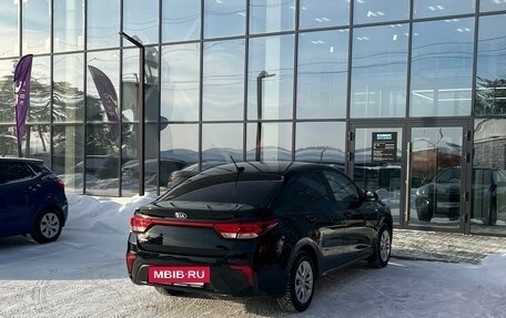 KIA Rio IV, 2018 год, 894 000 рублей, 5 фотография