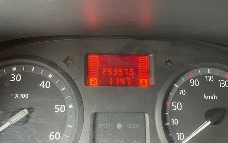 Renault Trafic, 2011 год, 1 200 000 рублей, 4 фотография