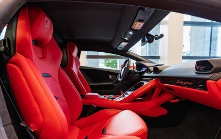 Lamborghini Huracán, 2023 год, 29 600 000 рублей, 13 фотография