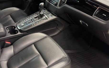 Porsche Macan I рестайлинг, 2017 год, 4 444 444 рублей, 15 фотография