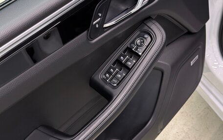 Porsche Macan I рестайлинг, 2017 год, 4 444 444 рублей, 9 фотография