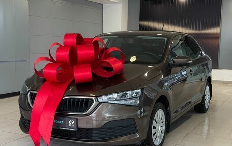 Skoda Rapid II, 2021 год, 1 835 000 рублей, 1 фотография