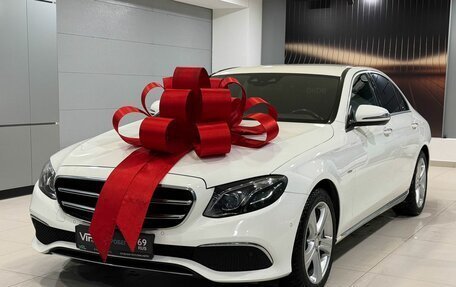 Mercedes-Benz E-Класс, 2018 год, 3 765 000 рублей, 1 фотография