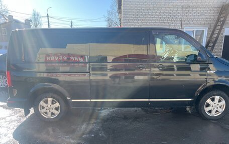 Volkswagen Caravelle T6 рестайлинг, 2018 год, 2 491 000 рублей, 5 фотография