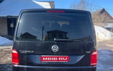 Volkswagen Caravelle T6 рестайлинг, 2018 год, 2 491 000 рублей, 6 фотография