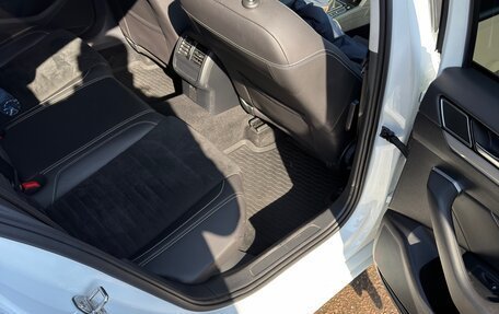 Volkswagen Passat B8 рестайлинг, 2020 год, 2 400 000 рублей, 11 фотография