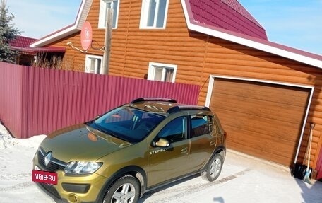 Renault Sandero II рестайлинг, 2015 год, 840 000 рублей, 2 фотография