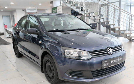 Volkswagen Polo VI (EU Market), 2013 год, 680 000 рублей, 3 фотография