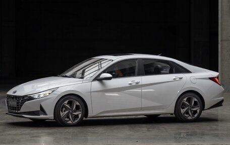 Hyundai Elantra, 2022 год, 1 310 000 рублей, 3 фотография
