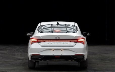 Hyundai Elantra, 2022 год, 1 310 000 рублей, 6 фотография