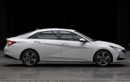 Hyundai Elantra, 2022 год, 1 310 000 рублей, 4 фотография