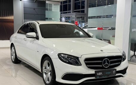 Mercedes-Benz E-Класс, 2018 год, 3 765 000 рублей, 3 фотография