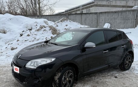 Renault Megane III, 2011 год, 499 000 рублей, 2 фотография