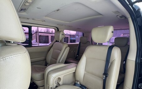 Hyundai Grand Starex Grand Starex I рестайлинг 2, 2014 год, 2 350 000 рублей, 12 фотография