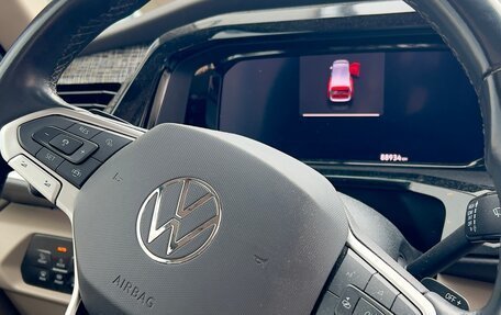 Volkswagen Multivan, 2021 год, 6 999 999 рублей, 15 фотография