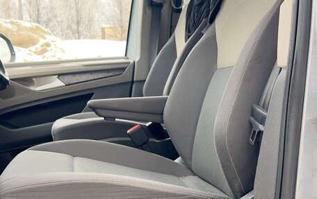 Volkswagen Multivan, 2021 год, 6 999 999 рублей, 21 фотография