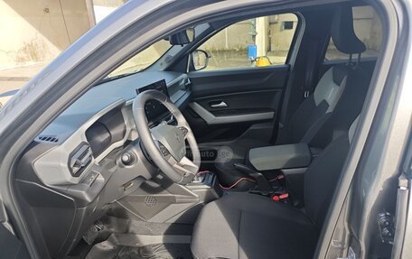 Renault Duster, 2025 год, 3 190 000 рублей, 7 фотография