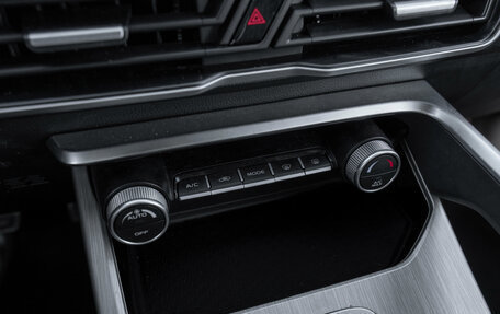 Geely Coolray I, 2023 год, 1 800 000 рублей, 21 фотография