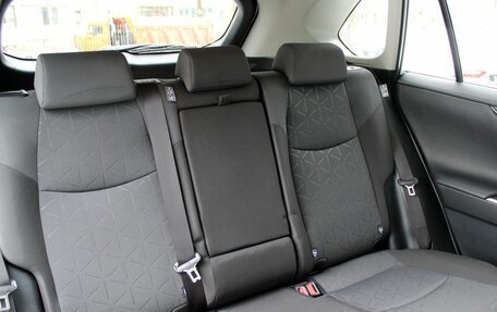 Toyota RAV4, 2020 год, 3 885 000 рублей, 10 фотография