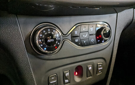 Renault Sandero II рестайлинг, 2016 год, 1 080 000 рублей, 25 фотография