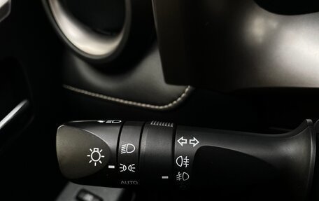 Toyota RAV4, 2016 год, 2 290 000 рублей, 16 фотография