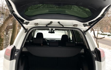 Toyota RAV4, 2016 год, 2 290 000 рублей, 29 фотография