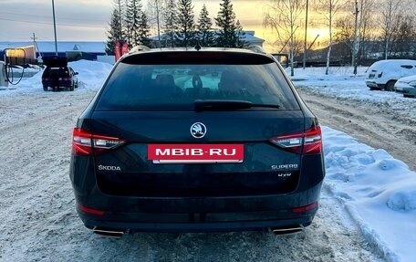 Skoda Superb III рестайлинг, 2018 год, 3 300 000 рублей, 5 фотография