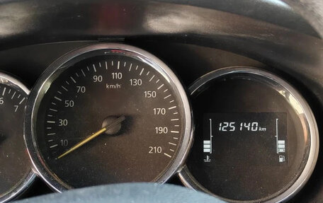 Renault Logan II, 2019 год, 930 000 рублей, 5 фотография