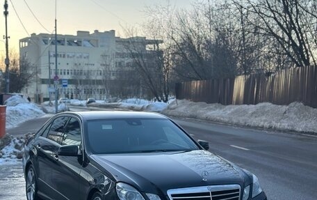 Mercedes-Benz E-Класс, 2011 год, 1 099 999 рублей, 1 фотография