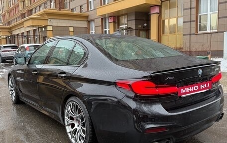 BMW 5 серия, 2018 год, 4 500 000 рублей, 3 фотография