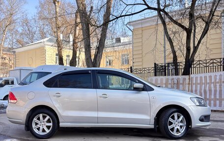 Volkswagen Polo VI (EU Market), 2015 год, 900 000 рублей, 2 фотография