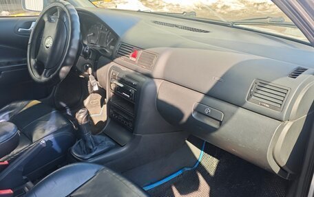 Skoda Octavia IV, 2001 год, 365 000 рублей, 23 фотография