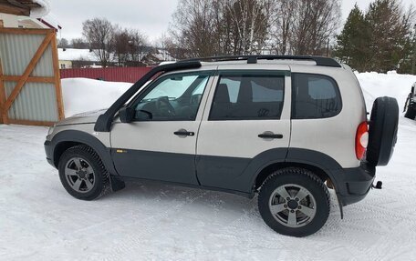 Chevrolet Niva I рестайлинг, 2020 год, 870 000 рублей, 2 фотография