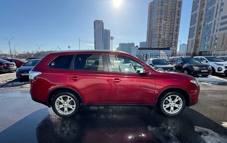 Mitsubishi Outlander III рестайлинг 3, 2014 год, 1 500 000 рублей, 13 фотография